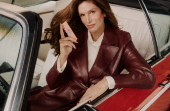 Cindy Crawford Just Shared Her Nonsurgical Eyelid Lift Secret